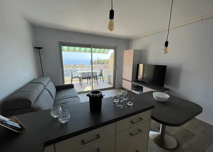 Baie Des Anges Apartment